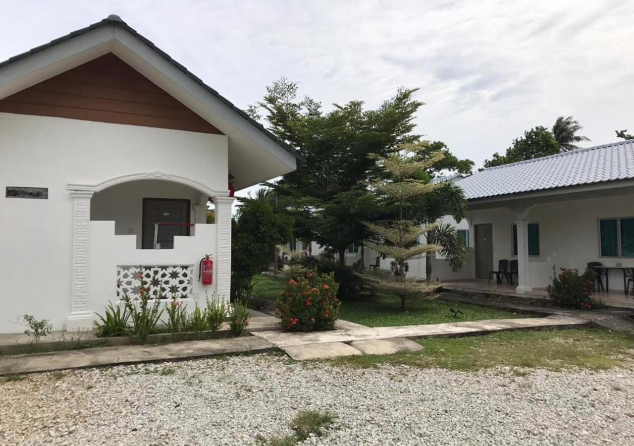 Alpha Motel Pantai Cenang  Buitenkant foto