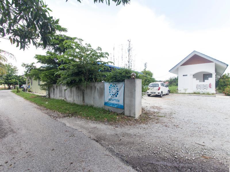 Alpha Motel Pantai Cenang  Buitenkant foto